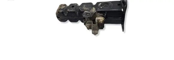 Mercedes-Benz Vito Viano W447 Front bumper mounting bracket A4476200195