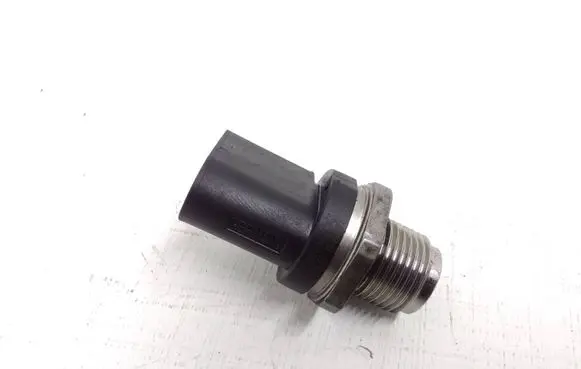 Fuel pressure sensor