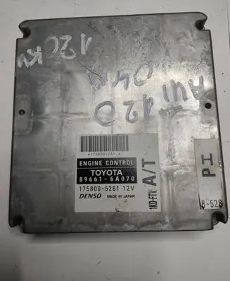 Toyota Land Cruiser (J120) Engine control unit/module 896616A070 1758005281