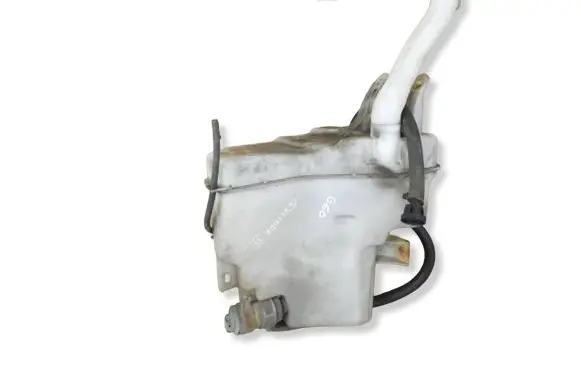 Suzuki Grand Vitara II Windshield washer fluid reservoir/tank HLC32004 E13010131
