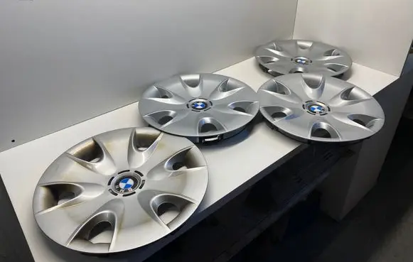 BMW 3 E90 E91 R16 wheel hub/cap/trim 36136777787