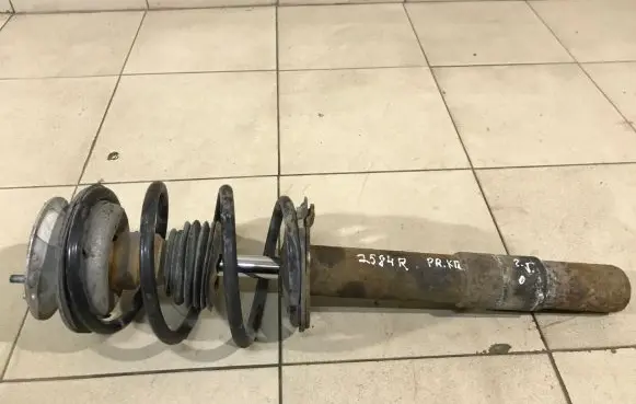 BMW 5 E60 E61 Front shock absorber with coil spring
