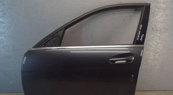Mercedes-Benz C W204 Front door
