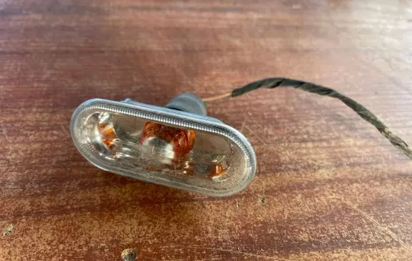 Volkswagen e-Up Front fender indicator light 7E0949117