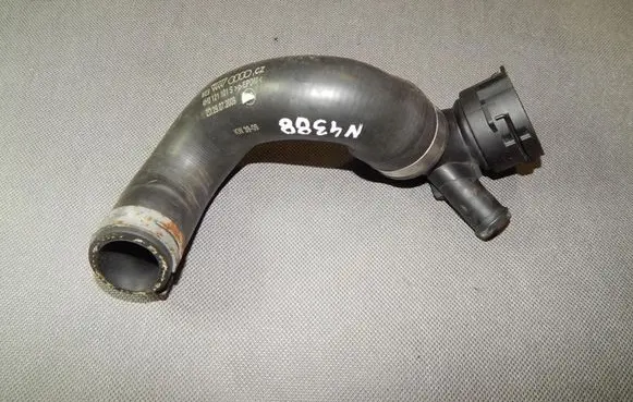 Audi A8 S8 D4 4H Engine coolant pipe/hose 4H0121101S