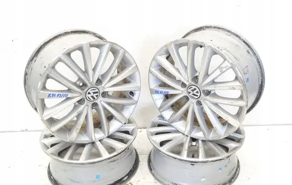 Volkswagen Beetle A5 R17 alloy rim 5C0601025B