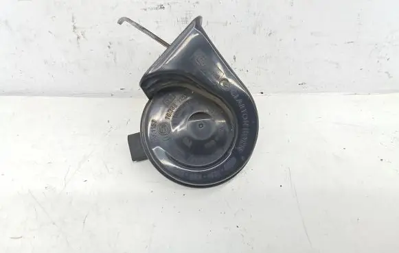 BMW 5 F10 F11 Horn signal 3881157