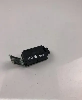 Suzuki Swift II Other control units/modules 3716052R00