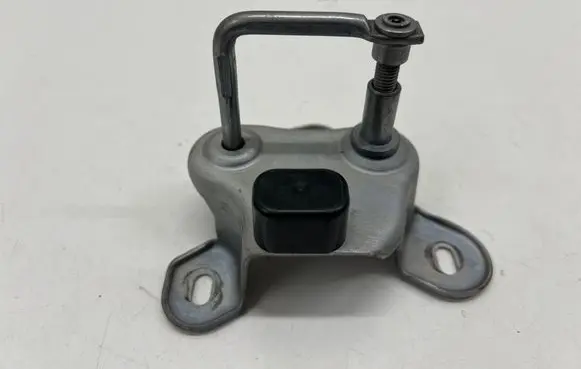 Skoda Kodiaq II Engine bonnet/hood lock/latch loop/hook 57H823185