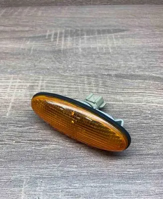 Mazda Premacy Front fender indicator light 0464120 STANLEY