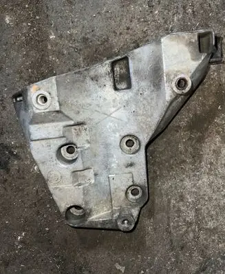 BMW 5 E39 A/C compressor mount bracket 2246146
