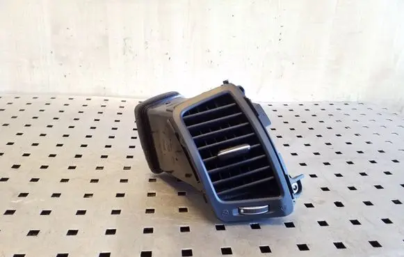 KIA Sorento Dash center air vent grill 974102P000