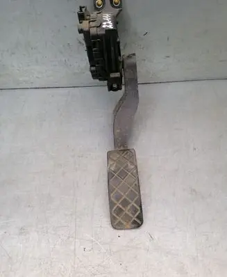Volkswagen Golf IV Accelerator throttle pedal 1J1721503H