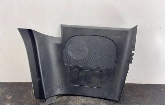 Audi TT TTS Mk2 Trunk separation 8J7867477 8J0035399A