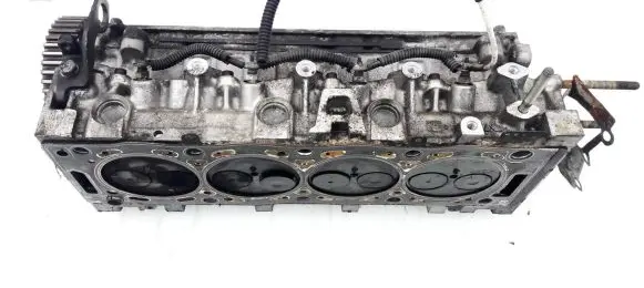 Citroen Xsara Picasso Engine head 9634963010