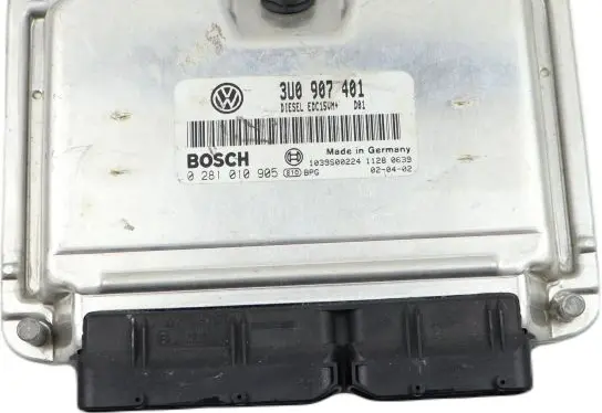 Skoda Superb B5 (3U) Engine control unit/module 3U0907401 0281010905