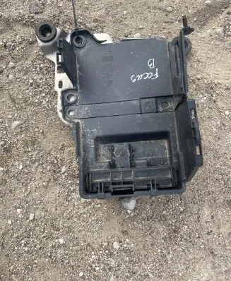 Ford Focus Battery box tray JX6B10723AB