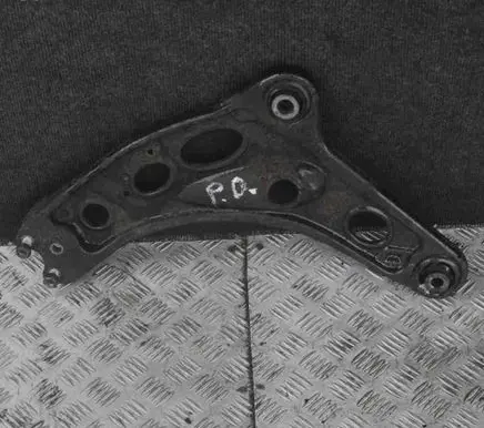 Renault Trafic II (X83) Front lower control arm/wishbone 8200395034