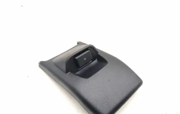 Nissan Leaf II (ZE1) USB socket connector 969305SH1B 969VA5SH1B