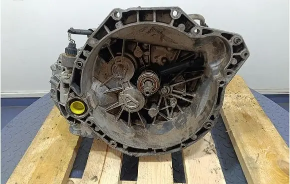 Renault Master II Manual 6 speed gearbox PF1AA009
