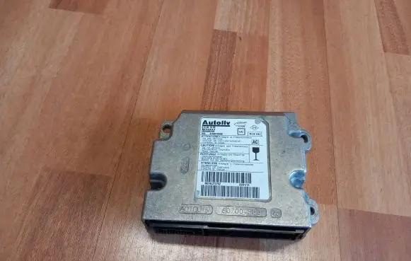 Renault Laguna III Airbag control unit/module 285586520R 610901000B 610901600