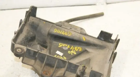 Volkswagen Polo Battery tray 6Q0915331D 6Q0915331