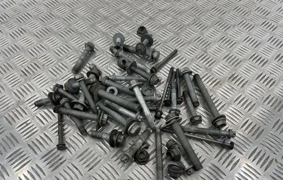 BMW 5 G60 G61 Nuts/bolts