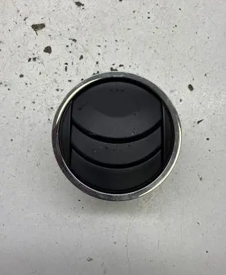 Mazda CX-7 Dash center air vent grill