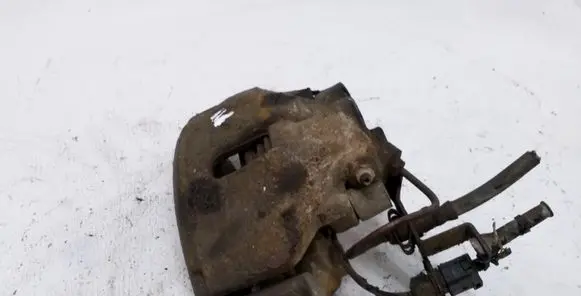 Volkswagen PASSAT B5.5 Front brake caliper