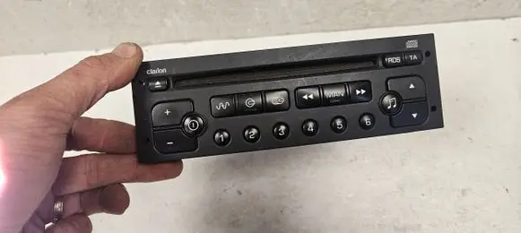 Fiat Ulysse Radio/CD/DVD/GPS head unit 96552634XT RD3 PU2471D