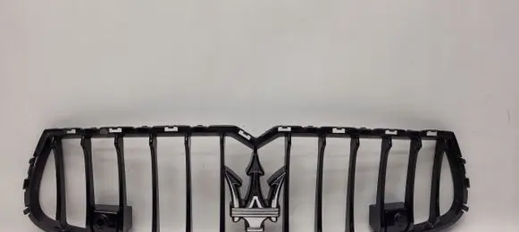Maserati Ghibli Front bumper upper radiator grill