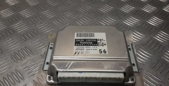 Toyota Corolla E120 E130 Engine control unit/module 8966113250 1752008301