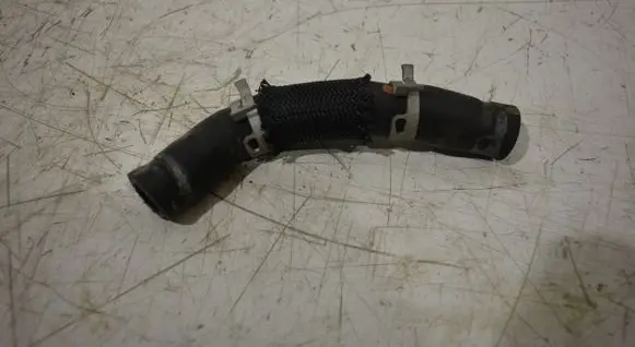 Toyota RAV 4 (XA50) Engine coolant pipe/hose