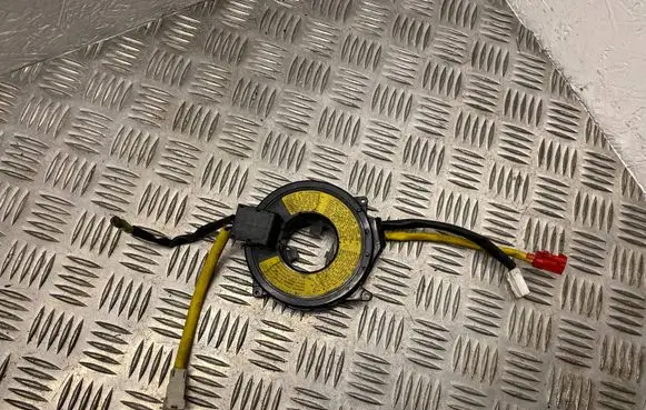 Mitsubishi Pajero Sport I Airbag slip ring squib (SRS ring)
