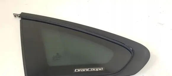 BMW 4 F36 Gran coupe Front triangle window/glass 7412031