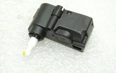 Chevrolet Captiva Headlight level adjustment motor 95413290