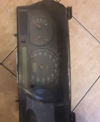 Volvo S70 V70 V70 XC Speedometer (instrument cluster) 9168138 9166144