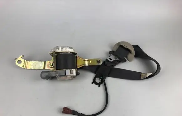 Subaru Outback Front seatbelt 51270A