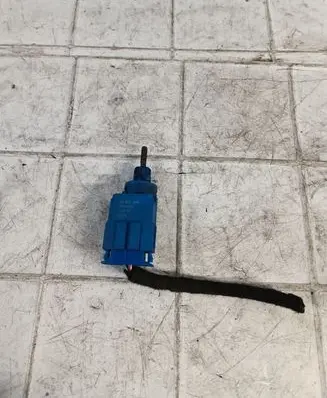 Skoda Octavia Mk1 (1U) Brake pedal sensor switch 1J0927189E 19322002