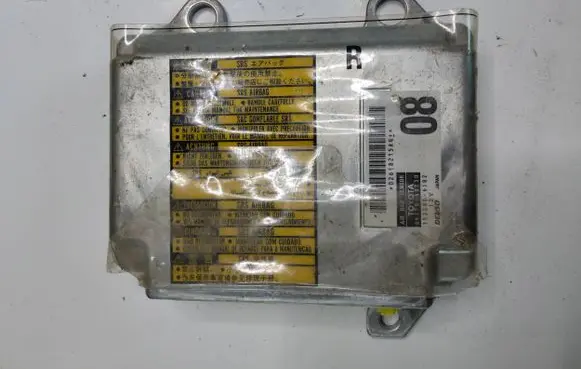 Toyota Land Cruiser (J200) Airbag control unit/module 8917060130 1523006182