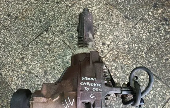 Jeep Grand Cherokee (WK) Rear differential