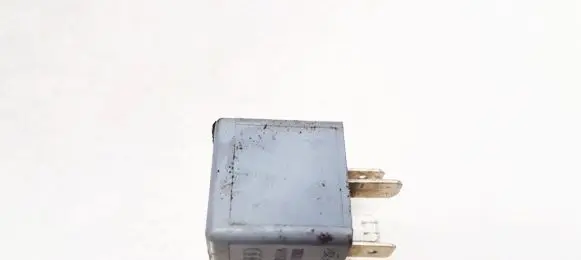 Audi A4 S4 B5 8D Other relay 8D0951253A