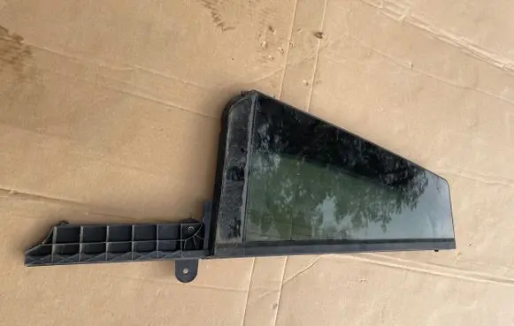 Seat Tarraco Rear door window glass 5FJ845214B