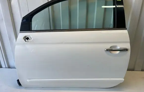 Fiat 500 Front door