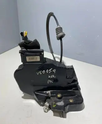 Volvo V50 Front door lock 30699784