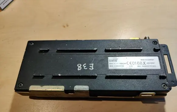BMW 7 E38 Aerial GPS antenna 84118384149