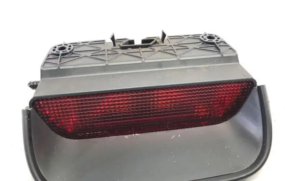 Honda CR-V Third/center stoplight 