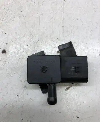 BMW 3 E92 E93 Exhaust gas pressure sensor 780515201 7805152