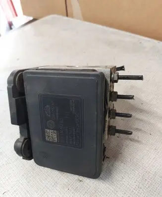 Volkswagen Golf VII ABS Pump 5Q0614517BJ