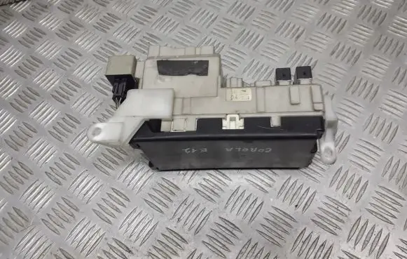 Toyota Corolla E120 E130 Fuse box set 153644